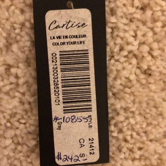 Cartise Gray Sweater - size S/P- NWT - Picture 4 of 5